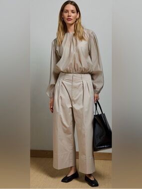 Tailored High-Waist Wide-Leg Pants in Light Beige